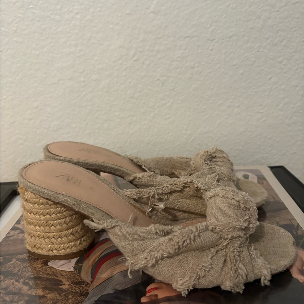 Zara Knotted Beige Sandals